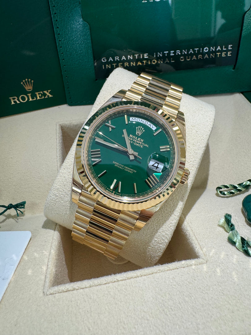 Rolex Day-Date 40 2025 Green "Money Dial" 228238