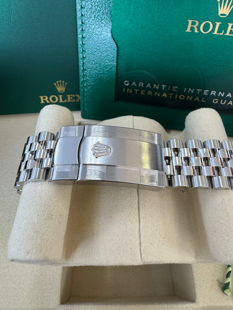 Rolex Datejust 41mm 126300 2025 Blue Jubilee