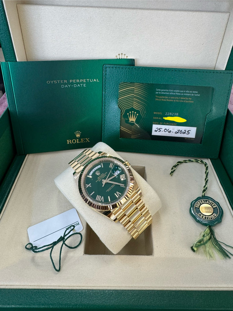 Rolex Day-Date 40 2025 Green "Money Dial" 228238