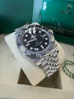Load image into Gallery viewer, Rolex GMT-Master II &quot;Bruce Wayne&quot; 2025 126710GRNR Jubilee
