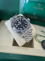 Load image into Gallery viewer, Rolex GMT-Master II &quot;Bruce Wayne&quot; 2025 126710GRNR Jubilee
