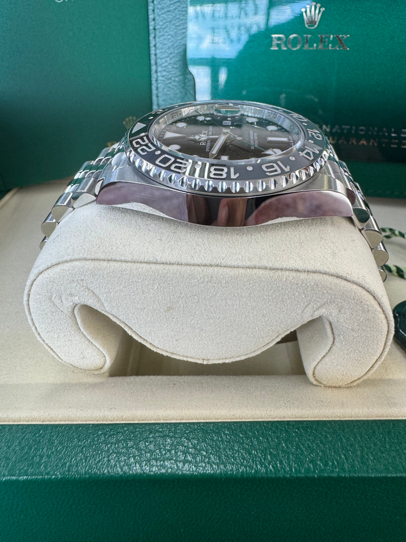 Rolex GMT-Master II "Bruce Wayne" 2025 126710GRNR Jubilee