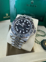 Load image into Gallery viewer, Rolex GMT-Master II &quot;Bruce Wayne&quot; 2025 126710GRNR Jubilee
