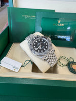 Load image into Gallery viewer, Rolex GMT-Master II &quot;Bruce Wayne&quot; 2025 126710GRNR Jubilee
