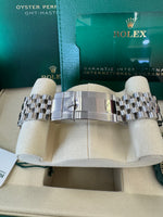Load image into Gallery viewer, Rolex GMT-Master II &quot;Bruce Wayne&quot; 2025 126710GRNR Jubilee

