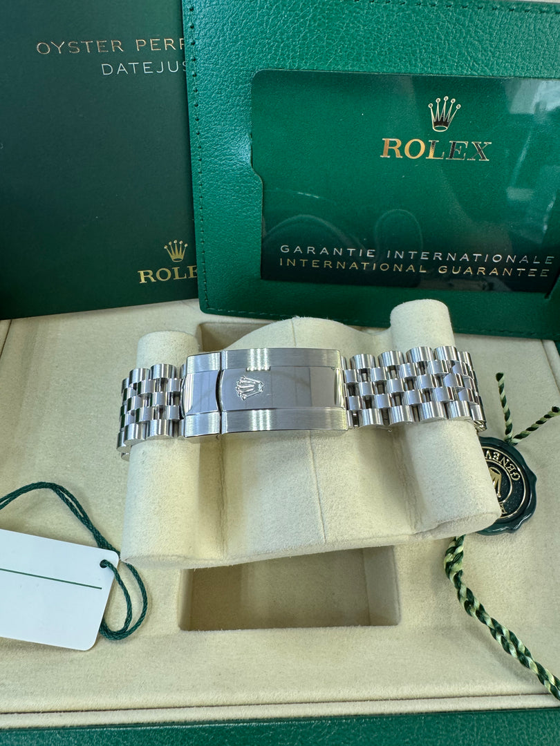 Rolex Datejust 41mm 126334 2025 Blue Index Dial Jubilee