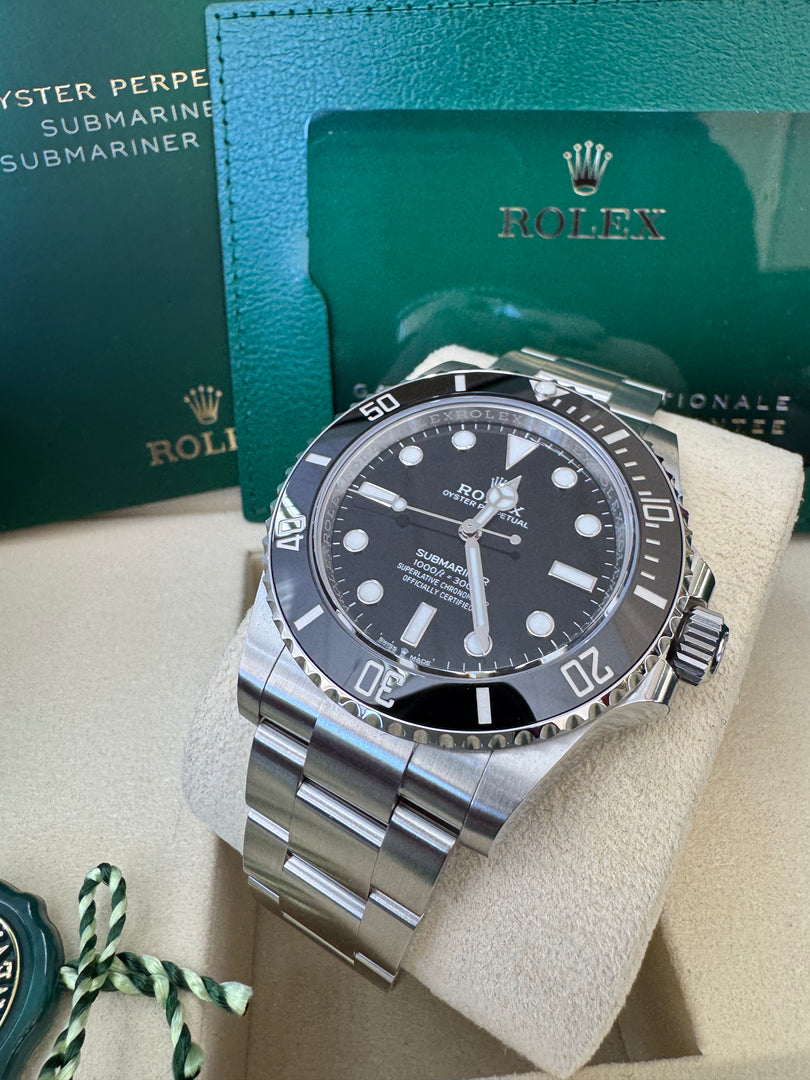 Rolex Submariner (No Date) 124060 2025