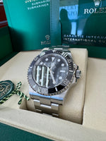Load image into Gallery viewer, Rolex Submariner (No Date) 124060 2025
