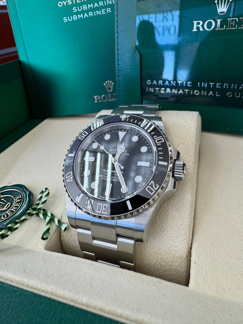 Rolex Submariner (No Date) 124060 2025