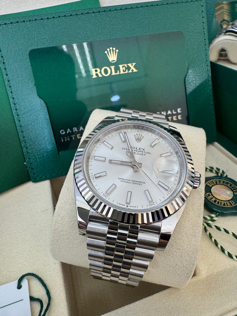 Rolex Datejust 41mm 126334 2025 Silver Index Dial Jubilee