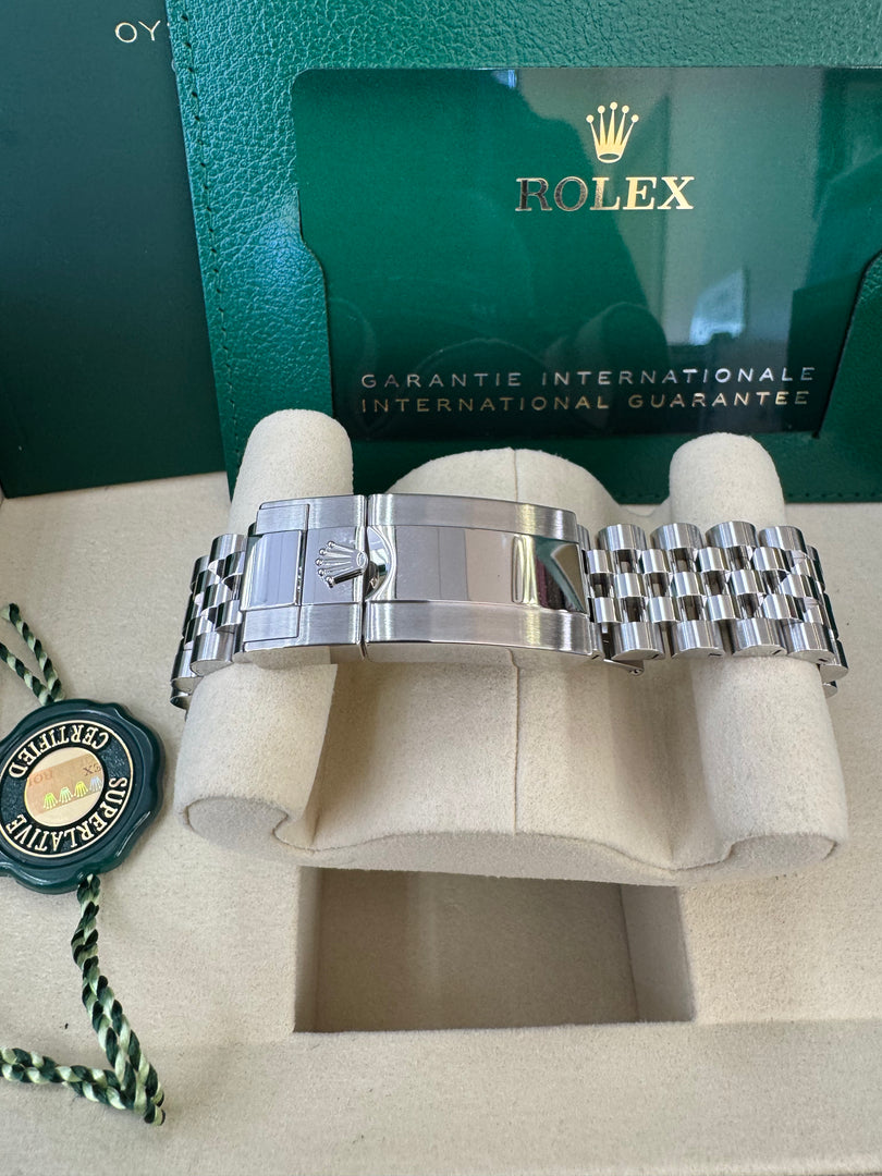 Rolex GMT-Master II "BatGirl" 2025 126710BLNR Jubilee