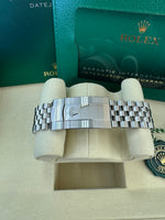 Load image into Gallery viewer, Rolex Datejust 41mm 126300 2025 Mint Green Jubilee
