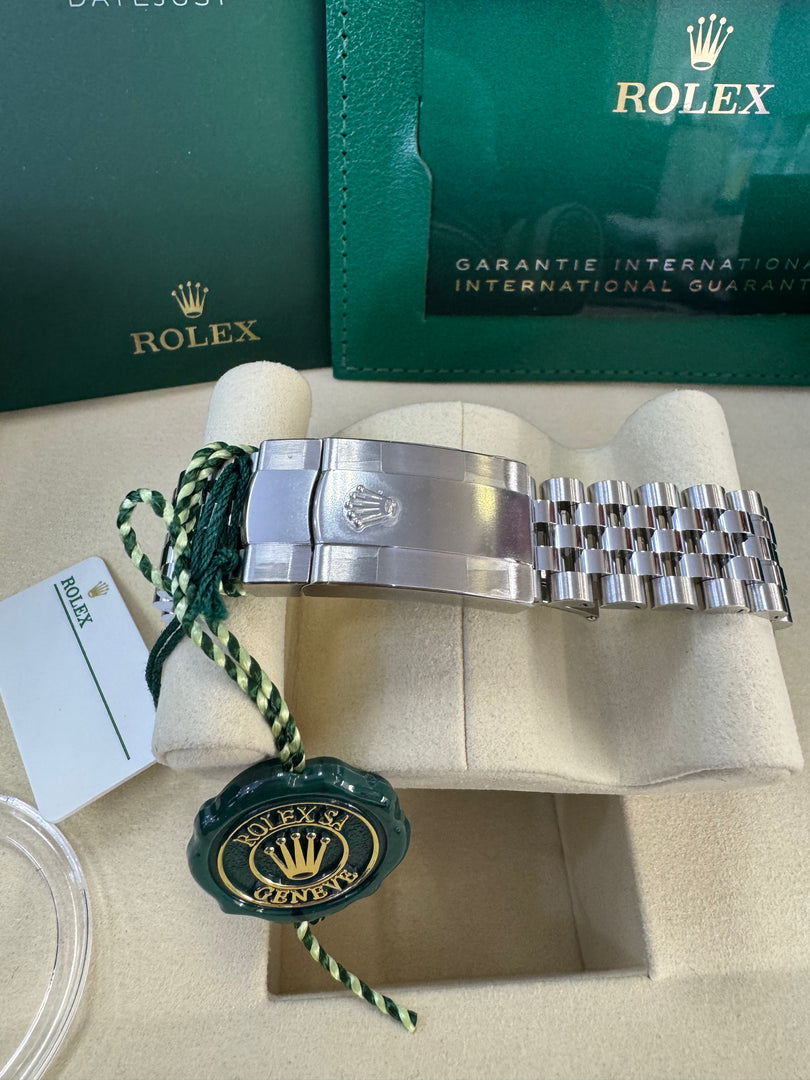 Rolex Datejust 41mm 126334 2025 Blue Index Dial Jubilee