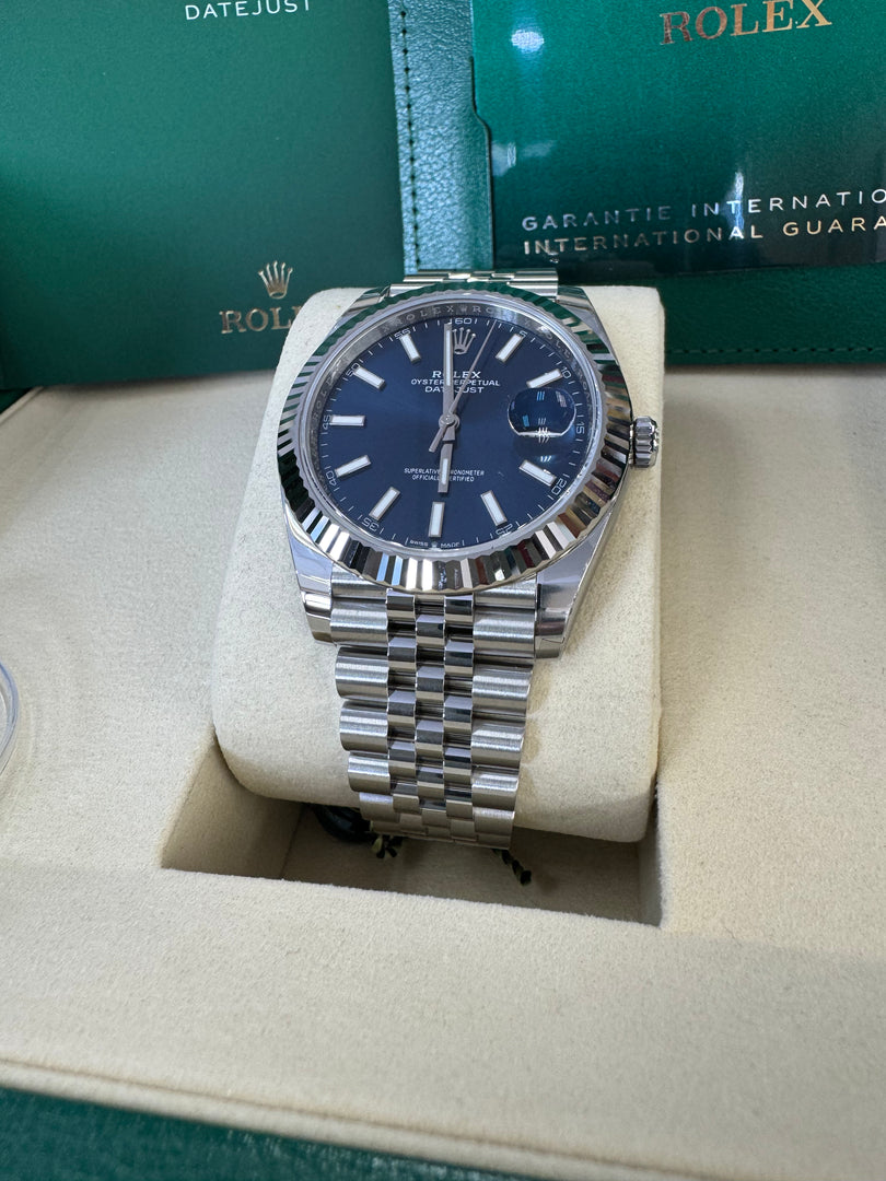 Rolex Datejust 41mm 126334 2025 Blue Index Dial Jubilee